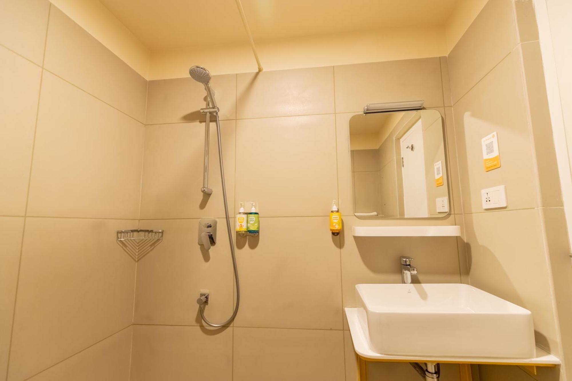 העיר בנגלור Bloom Hotel - Richmond Road חדר תמונה